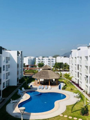 Bonito departamento en planta baja en Manzanillo con Alberca